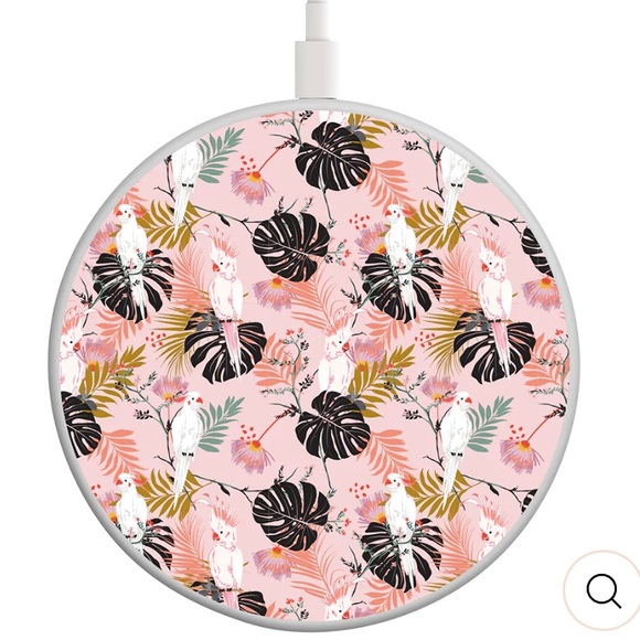 Hang Accessories Wireless Charging Pad in Parrot - Picture 1 of 3